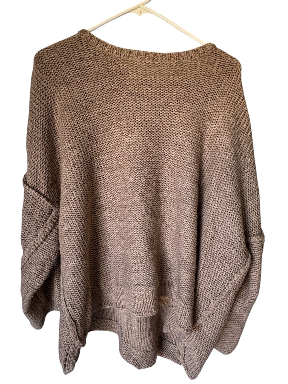 Retro High End Easel Women’s S/M Oversized Knit Sweater in Taupe Tan